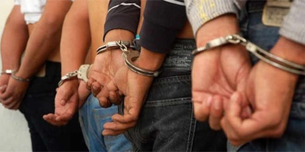 ब्राउन सुगरसहित ५ जना प्रहरीको फन्दामा