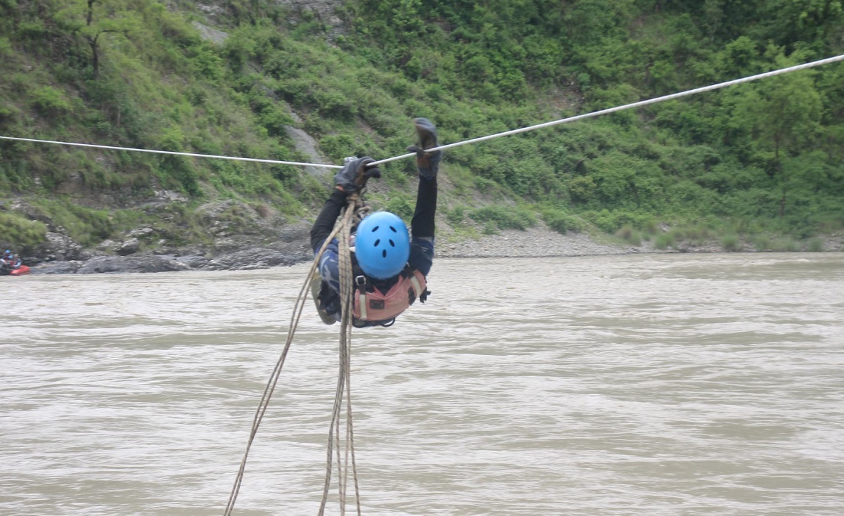 सप्तरीको कोशी ब्यारेजमा २ जना गोताखोर सिपाही अभ्यासका क्रममा बेपत्ता