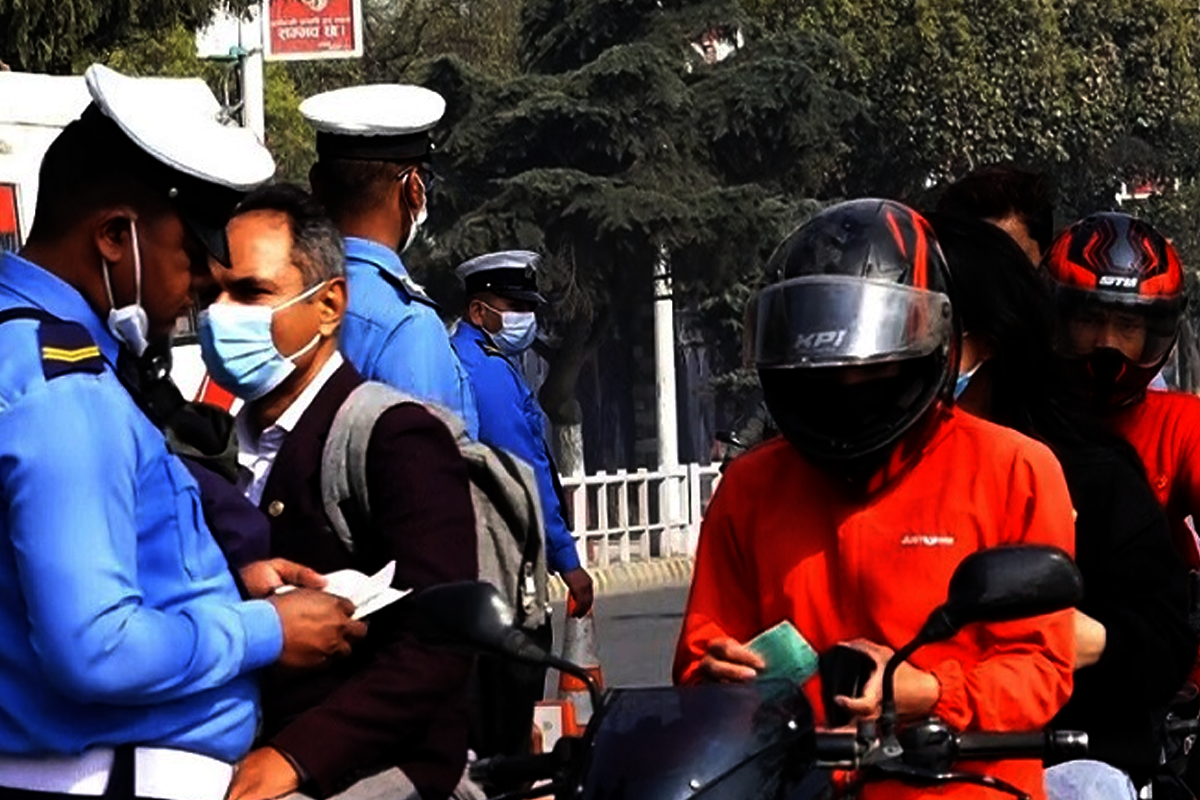 सय रुपैयाँमा बिक्छन् डिउटीमा खटेका प्रहरी नियमन कसले गर्ने गृहमन्त्री ज्यू ?