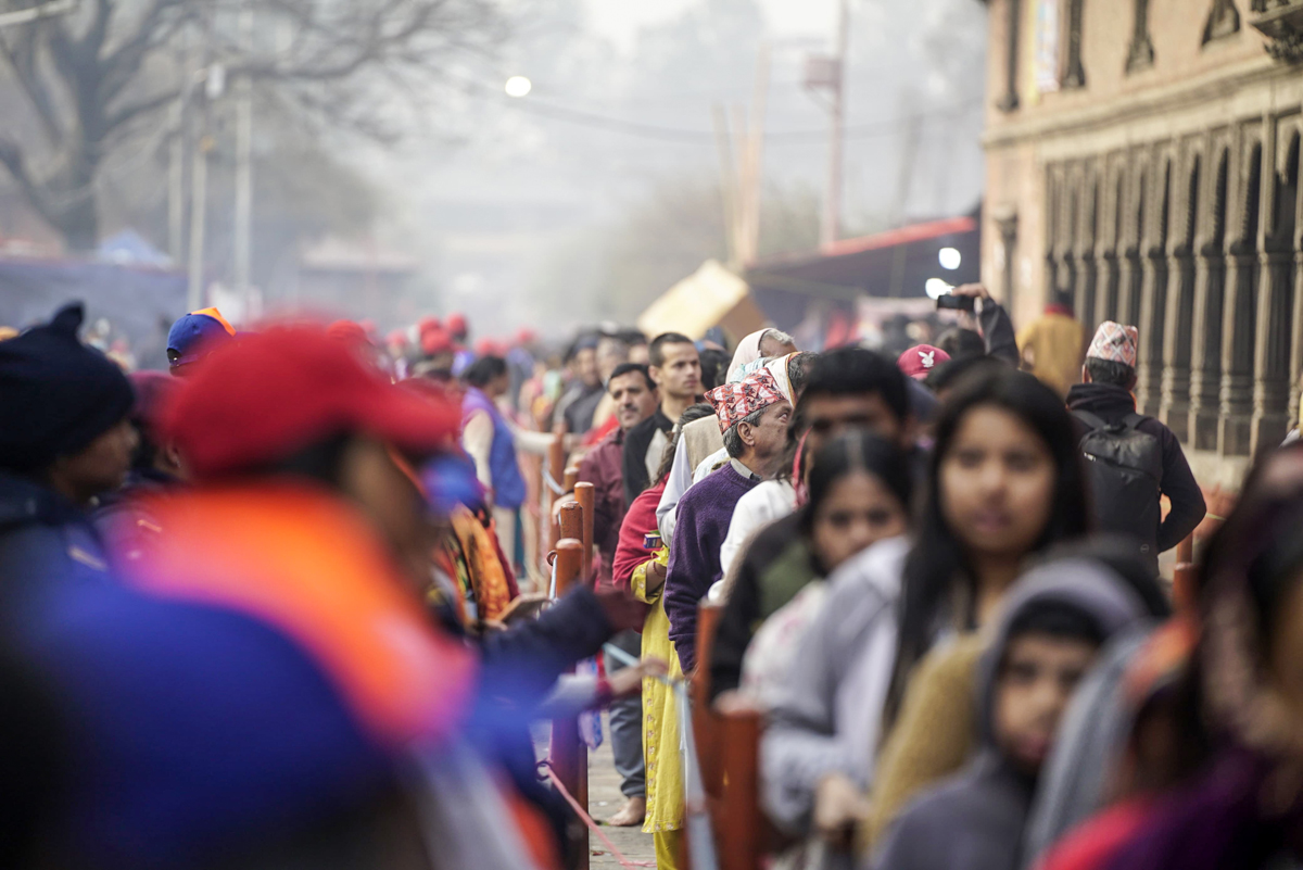 पशुपतिनाथमा दर्शनार्थीको ओइरो पशुपतिनाथमा दर्शनार्थीको ओइरो