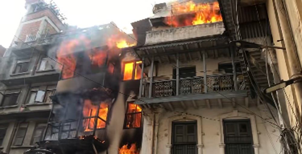 काठमाडौंको मखन टोलमा लागेको आगो नियन्त्रणमा आयो