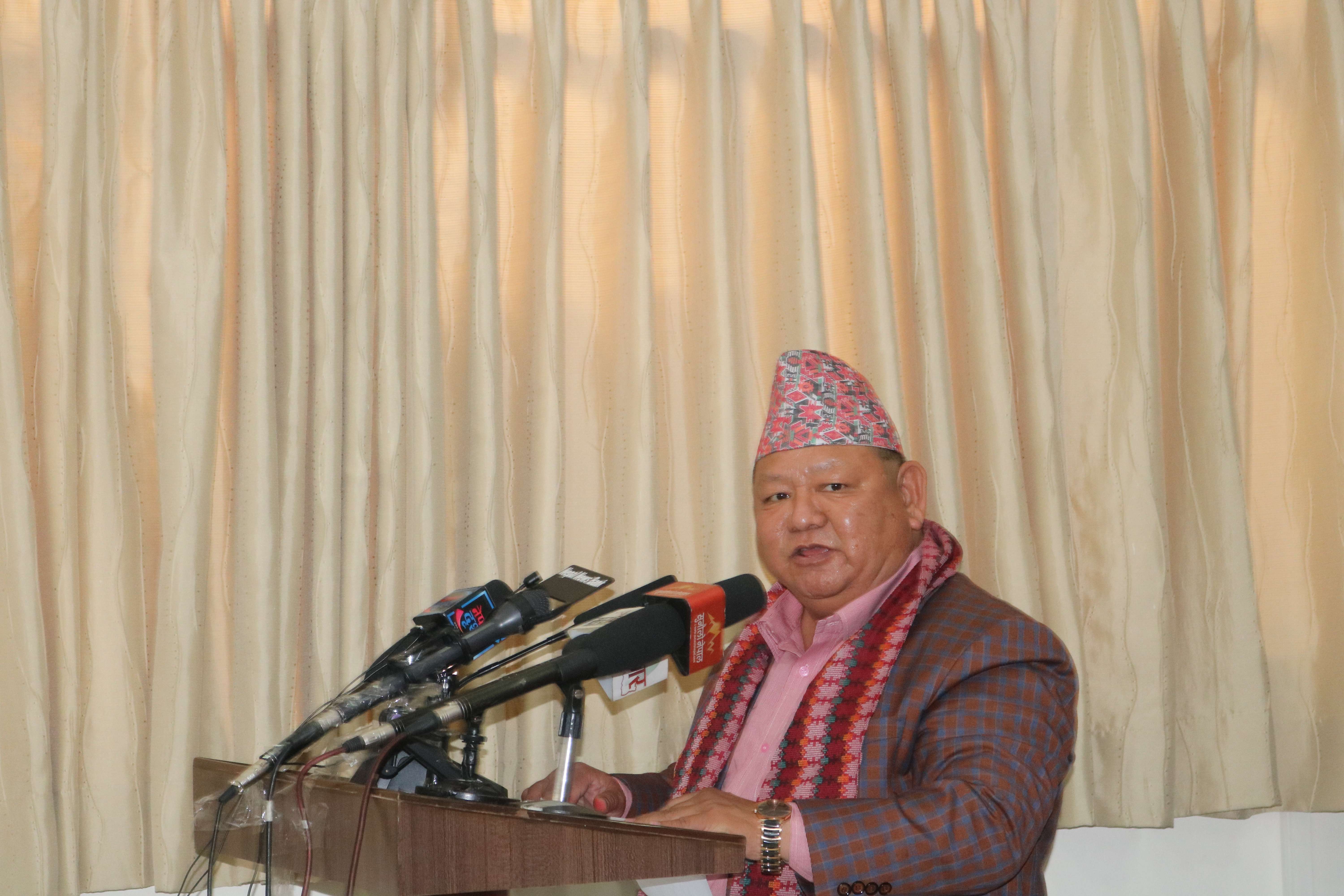 पूर्वमन्त्री आलेद्धारा ठूला केदार धामको महायज्ञका लागि एक लाख ११ हजार सहयोग