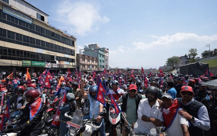 राजावादी आन्दोलनले सवारी यातायात प्रभावित, लिङ्देनले सवारी साधन अवरुद्ध नगर्न आग्रह गरे