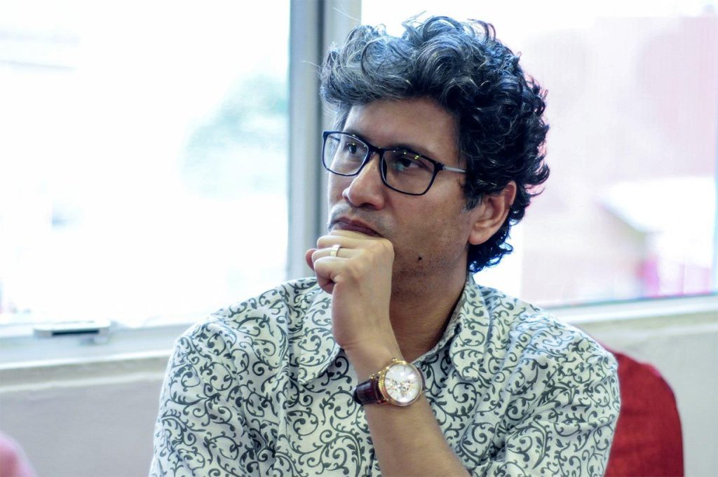 पत्रकार दिलभूषण पाठकविरुद्ध साइबर अपराधको आरोपमा पक्राउ पुर्जी जारी