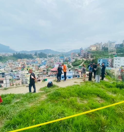 तारकेश्वरमा एक महिला झुन्डिएको अवस्थामा मृत फेला