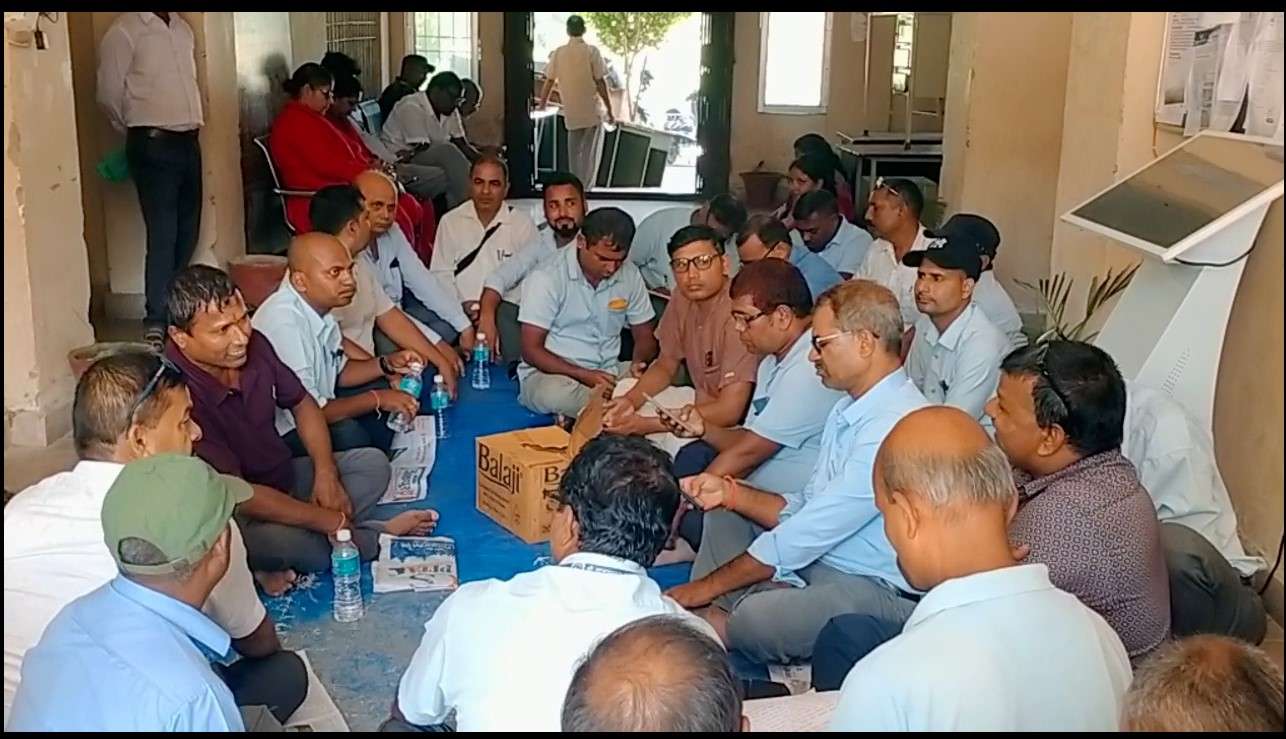 शिक्षक महासंघद्वारा जनकपुरधाम उपमहानगरपालिकामा धर्ना