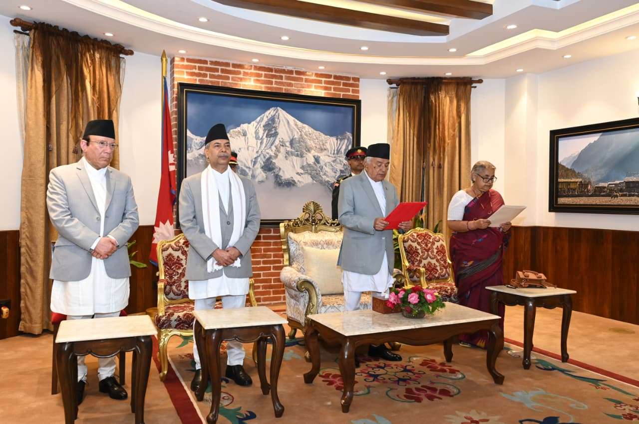 नवनियुक्त प्रधानमन्त्री कार्कीको शपथग्रहणलगत्तै प्रतिनिधि सभा विघटन 