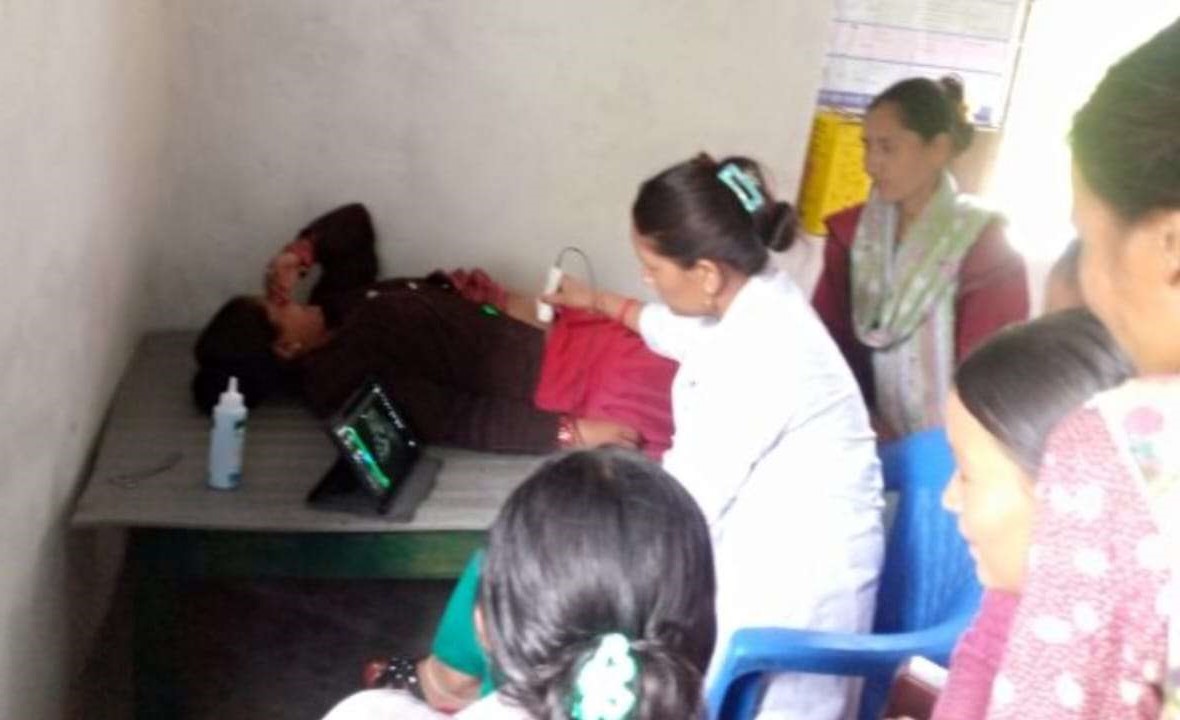 बाजुराको दुर्गम गाउँपालिकामा गर्भवती महिलाका लागि भिडियो एक्सरे सेवा सुरु