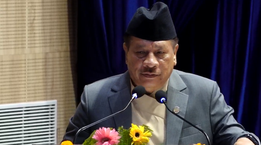 ‘निजामती कर्मचारीले सेवाग्राहीलाई केन्द्रमा राखेर सरल र परिणाममुखी सेवा दिनुपर्छ’