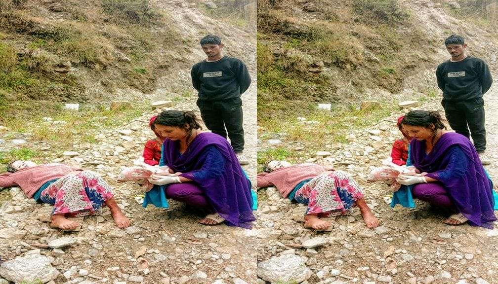 बाटोमै बच्चा जन्माउन बाध्य बाजुराका आमाः भौगोलिक विकटता र गुणस्तरीय स्वास्थ्य संस्थाको अभाव  बाटोमै बच्चा जन्माउन बाध्य बाजुराका आमाः भौगोलिक विकटता र गुणस्तरीय स्वास्थ्य संस्थाको अभाव