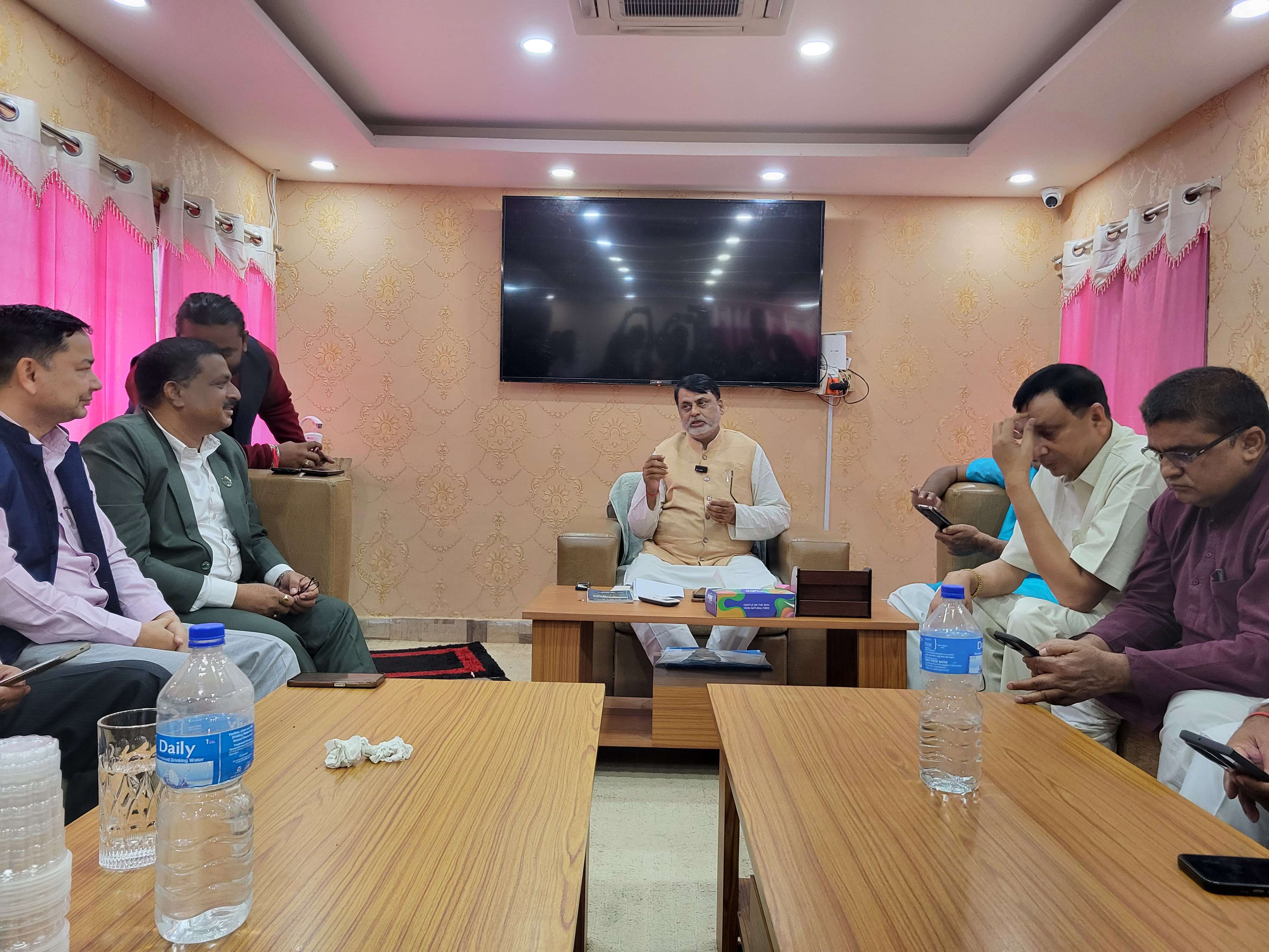 मुख्यमन्त्री नियुक्तिबिरुद्ध सर्वोच्चमा जाने सात दलको निर्णय