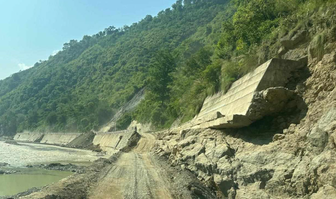 तीन दिनपछि बिपी राजमार्ग सञ्चालनमा