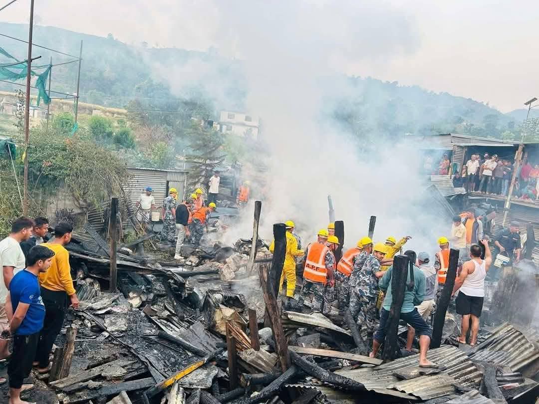 सुदूरपश्चिम सरकारले आगलागी पीडितलाई आठ लाख सहयोग गर्ने सुदूरपश्चिम सरकारले आगलागी पीडितलाई आठ लाख सहयोग गर्ने