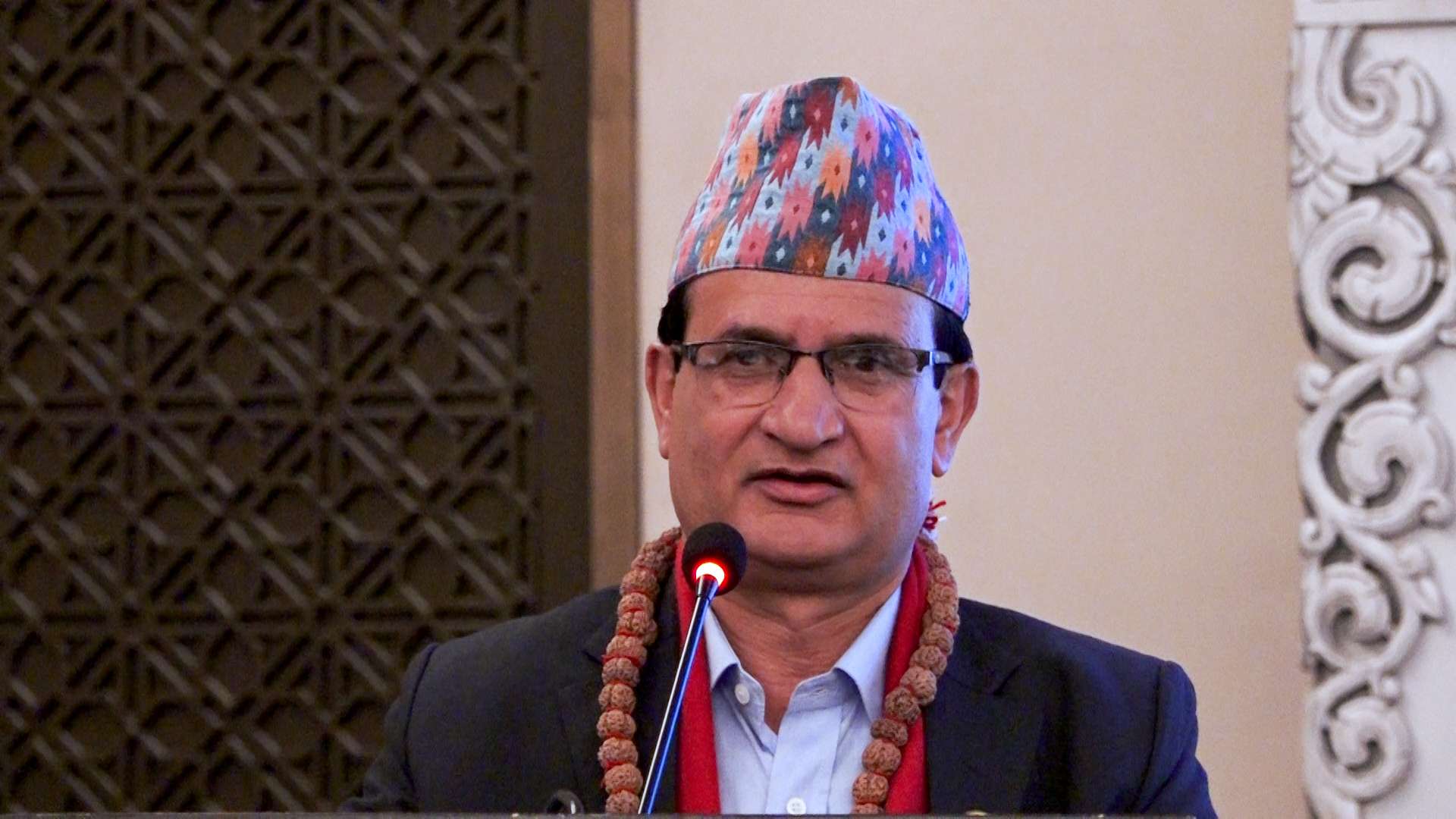 देशको माटोले दिएको बिउ चिन्न नसक्दा आयात गर्नुपर्ने अवस्था आयोः मन्त्री पौडेल