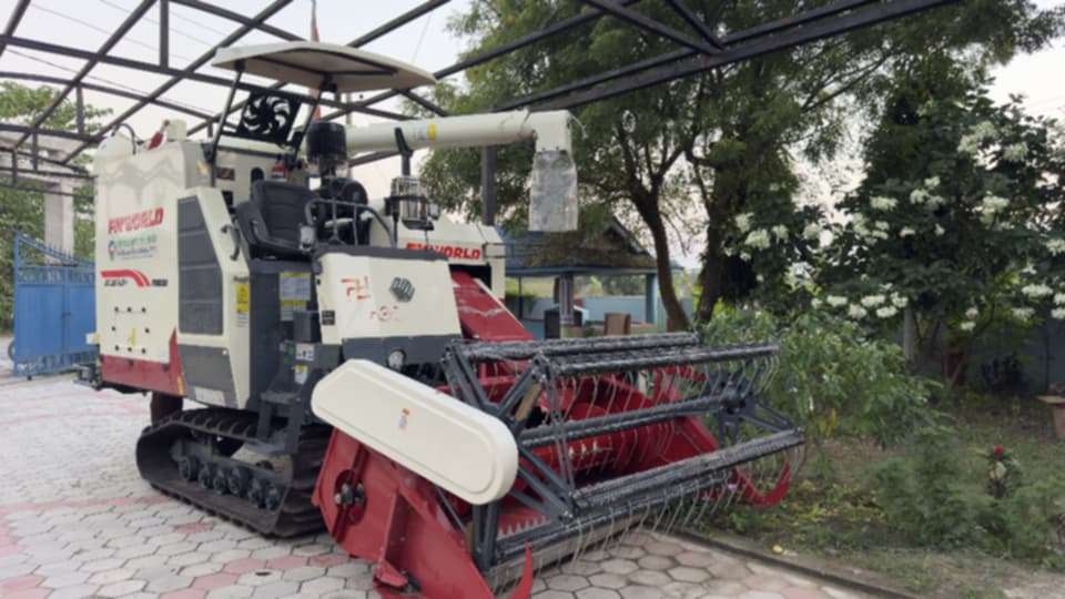 किसानको सहलगानीमा भित्रियो ६२ लाख बढीको आधुनिक मेसिन किसानको सहलगानीमा भित्रियो ६२ लाख बढीको आधुनिक मेसिन
