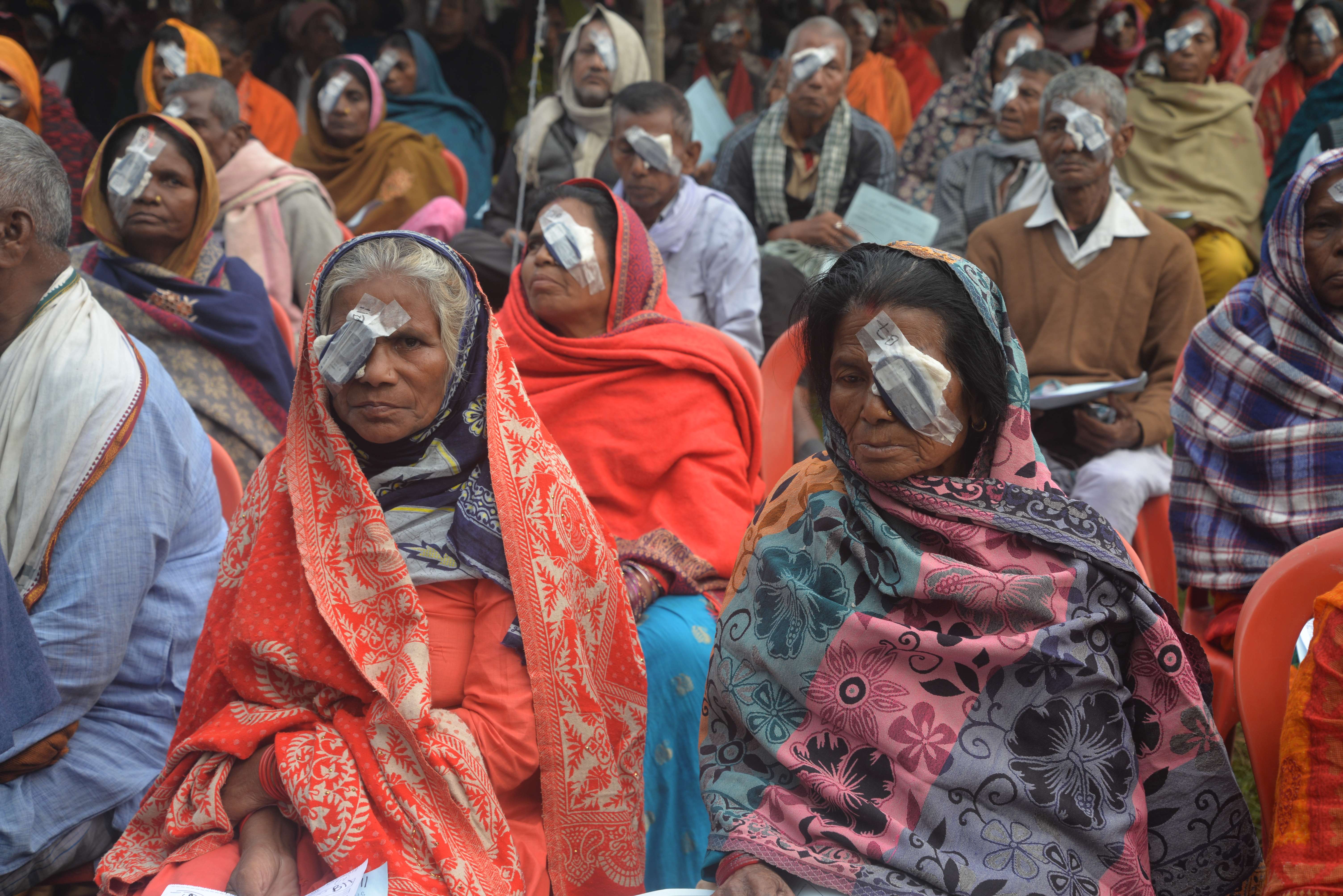 पटेर्वा सुगौलिद्वारा पाँच पालिकाका बासिन्दालाई मोतिविन्दुको निःशुल्क उपचार