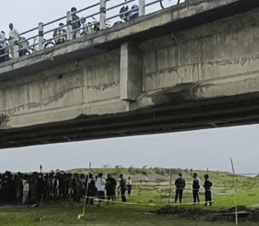 झापाका सरोज शर्माको शव विरिङ पुलमुनी भेटियो झापाका सरोज शर्माको शव विरिङ पुलमुनी भेटियो