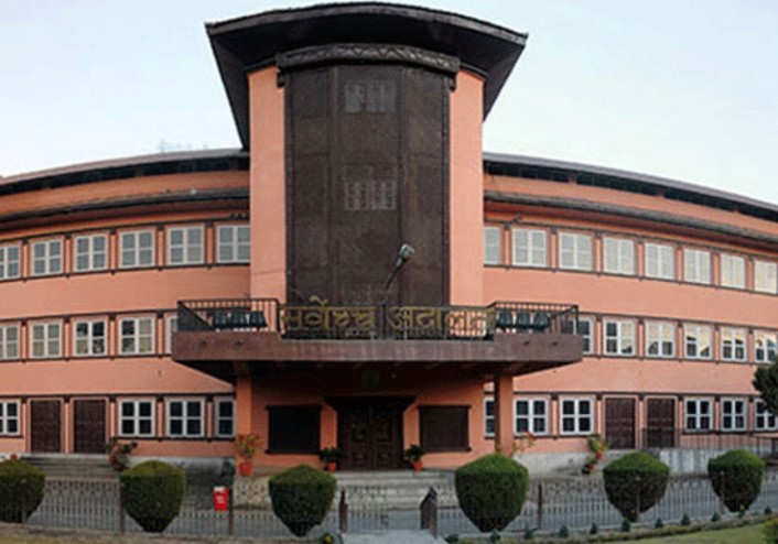 सर्वोच्च अदालतले राजदूत फिर्ता गर्ने सरकारको निर्णय कार्यन्वयन नगर्न अन्तरिम आदेश