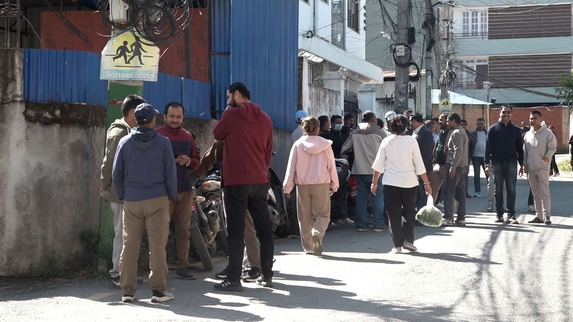 सेयर बजारका लगानीकर्ताहरु आन्दोलनमा, धितोपत्र बोर्डप्रति असन्तुष्ट सेयर बजारका लगानीकर्ताहरु आन्दोलनमा, धितोपत्र बोर्डप्रति असन्तुष्ट