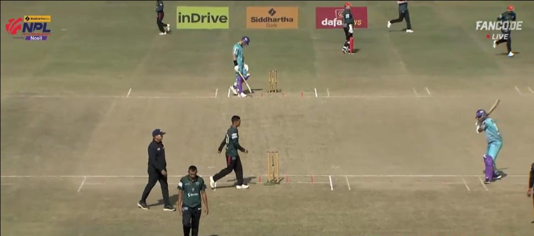 एनपीएल सिजन–२ः काठमाडौं गोर्खाजले पोखरा एभेन्जर्सलाई १६६ रनको लक्ष्य