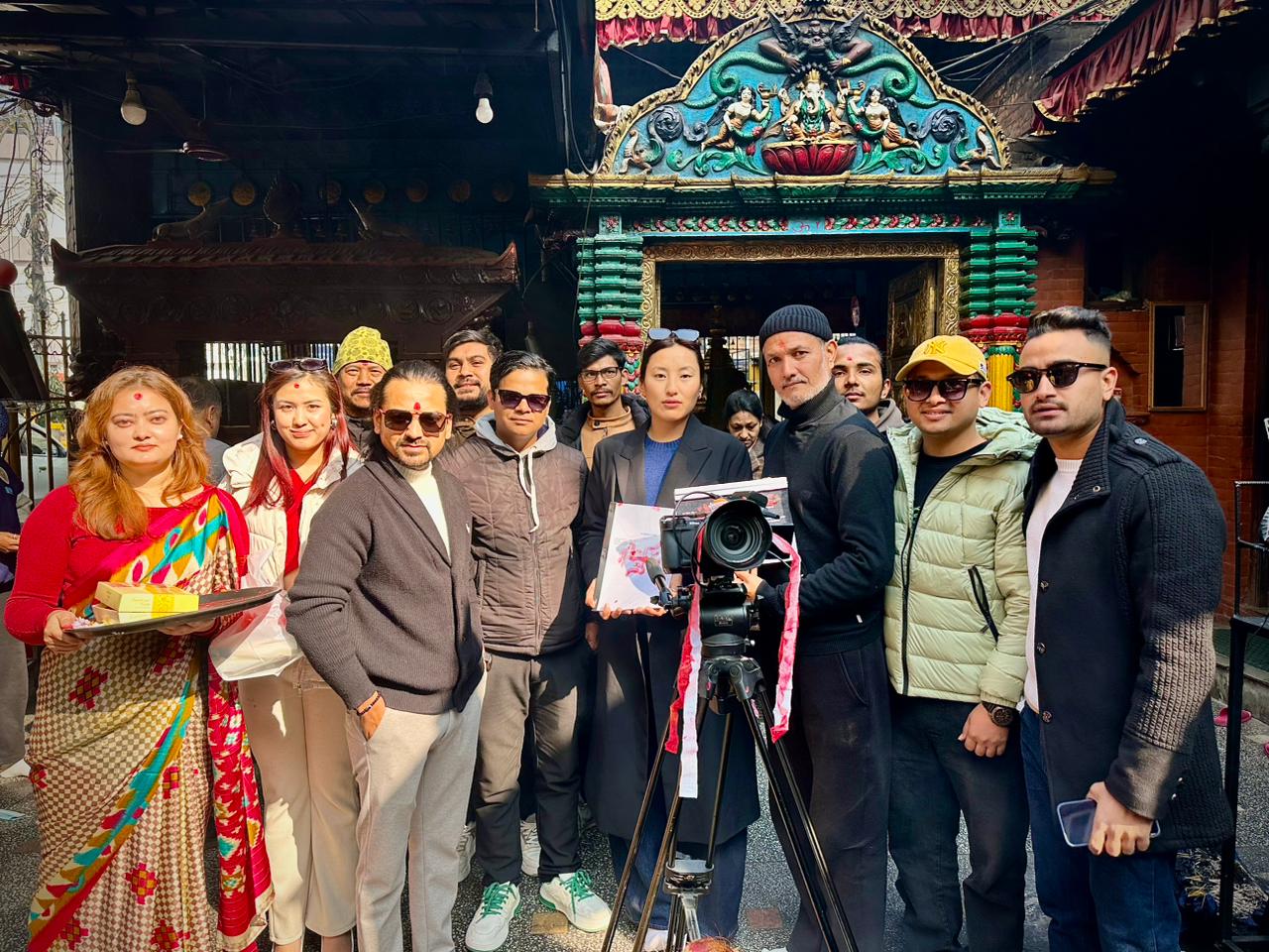 अर्पण थापाको निर्देशनमा बन्ने चलचित्र ‘फ्रेन्च किस’ घोषणासँगै शुभमुहूर्त