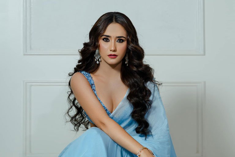 ‘लालीबजार’ मा फरक भूमिकामा छुः अभिनेत्री खड्का