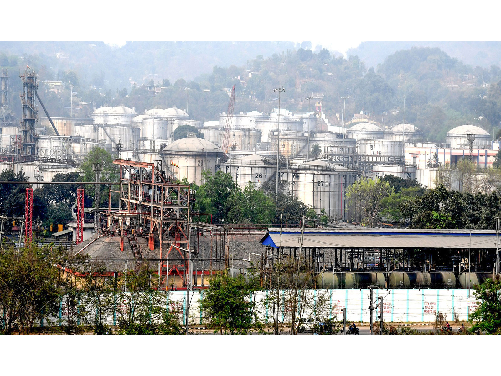 कतारको ग्यास प्लान्टमा इरानद्वारा क्षेप्यास्त्र आक्रमणः विश्वव्यापी उर्जा आपुर्तिमा धक्का