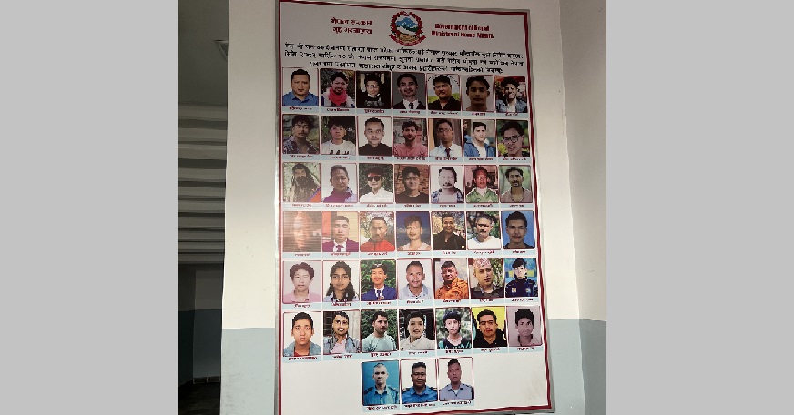 मन्त्रालयका भित्तामा सुशासन कुरिरहेका योद्धाहरु