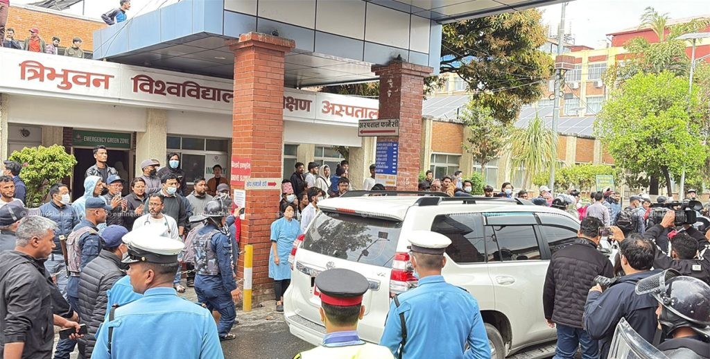 टिचिङ अस्पतालको ५०१ नम्बर बेडमा भर्ना भए ओली टिचिङ अस्पतालको ५०१ नम्बर बेडमा भर्ना भए ओली