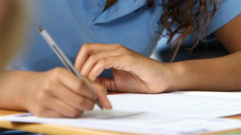 सर्लाहीबाट ११ हजार विद्यार्थीले एसईई दिँदै