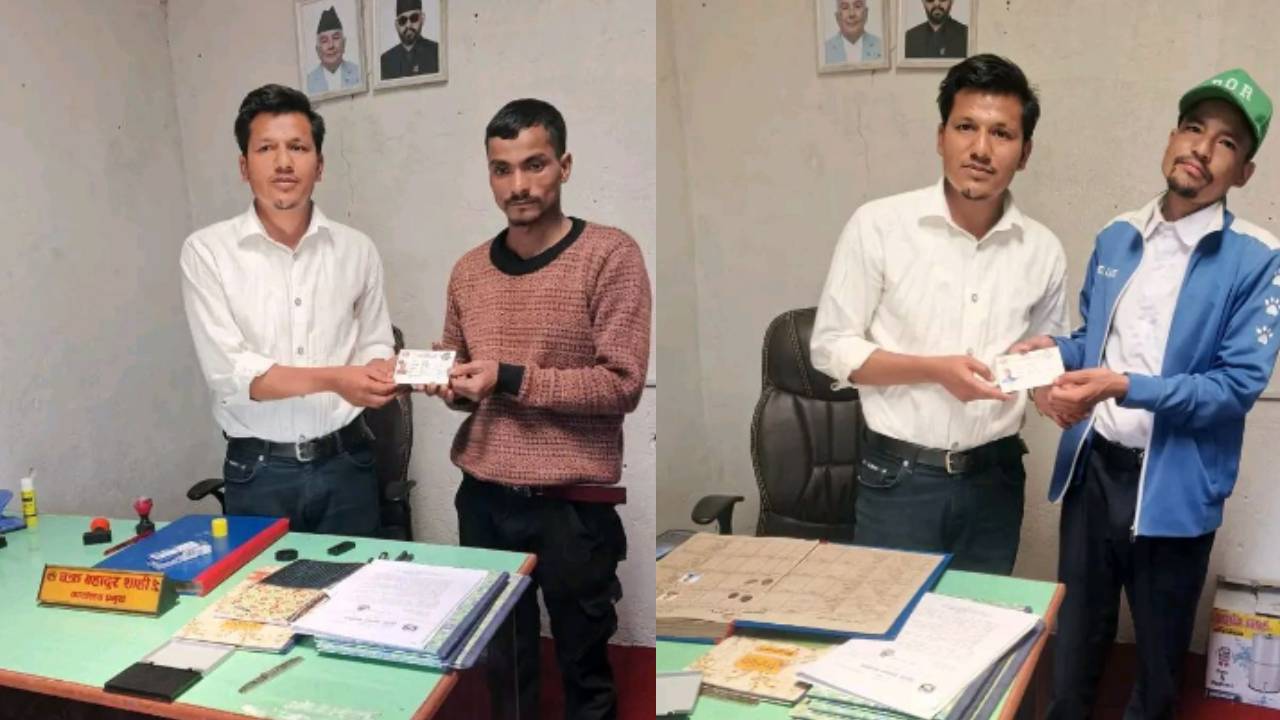 बाजुराको कोल्टी बाटै नागरिकता वितरण कार्य प्रारम्भ