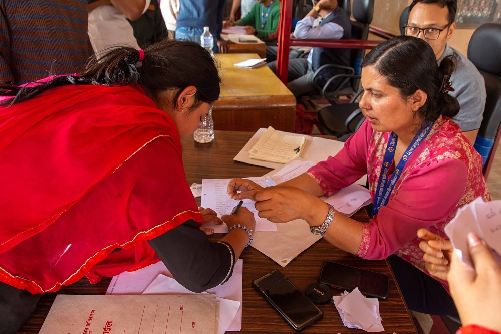 अव्यवस्थित बस्तीबाट उद्धार गरिएकालाई महानगरद्वारा स्वास्थ्य सेवा प्रदान