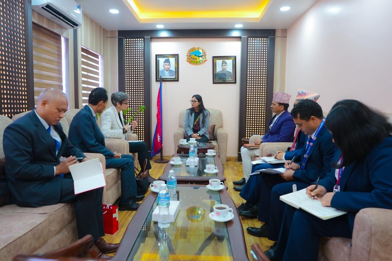 कानुन मन्त्री गौतम र राजदूत म्युलीबिच भेटवार्ता 