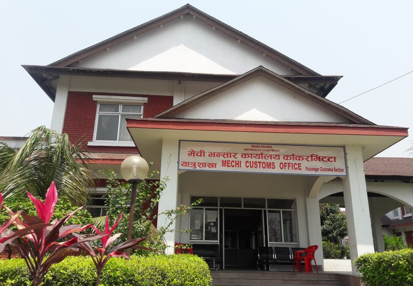 सिमामा कड़ाई , कमजोर कार्यान्वयन—भन्सार रित्तो, तस्कर मालामाल