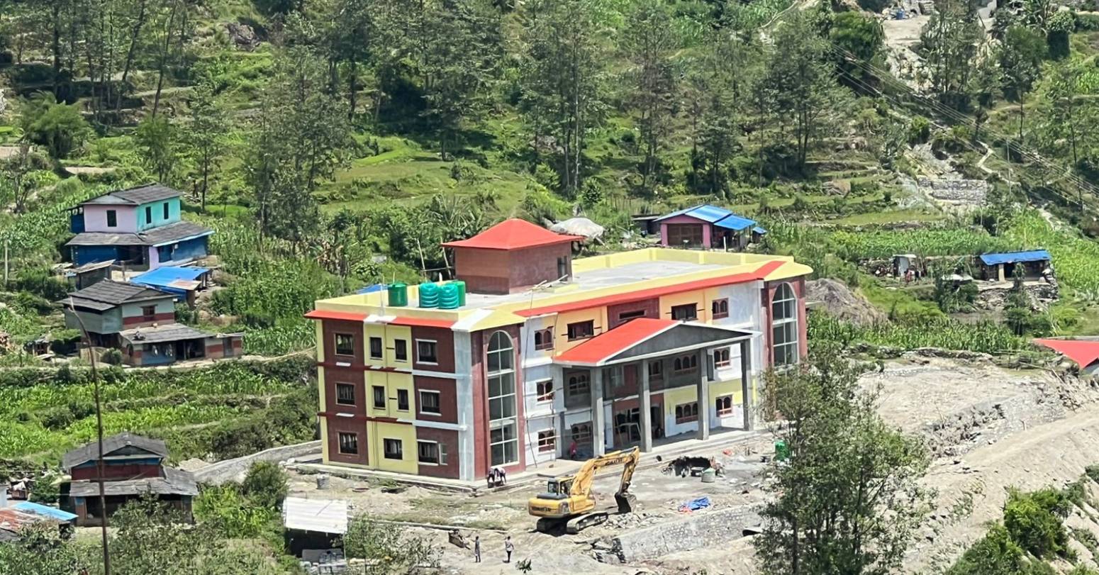 पूर्वाधार निर्माणमा धवलागिरिको फड्को