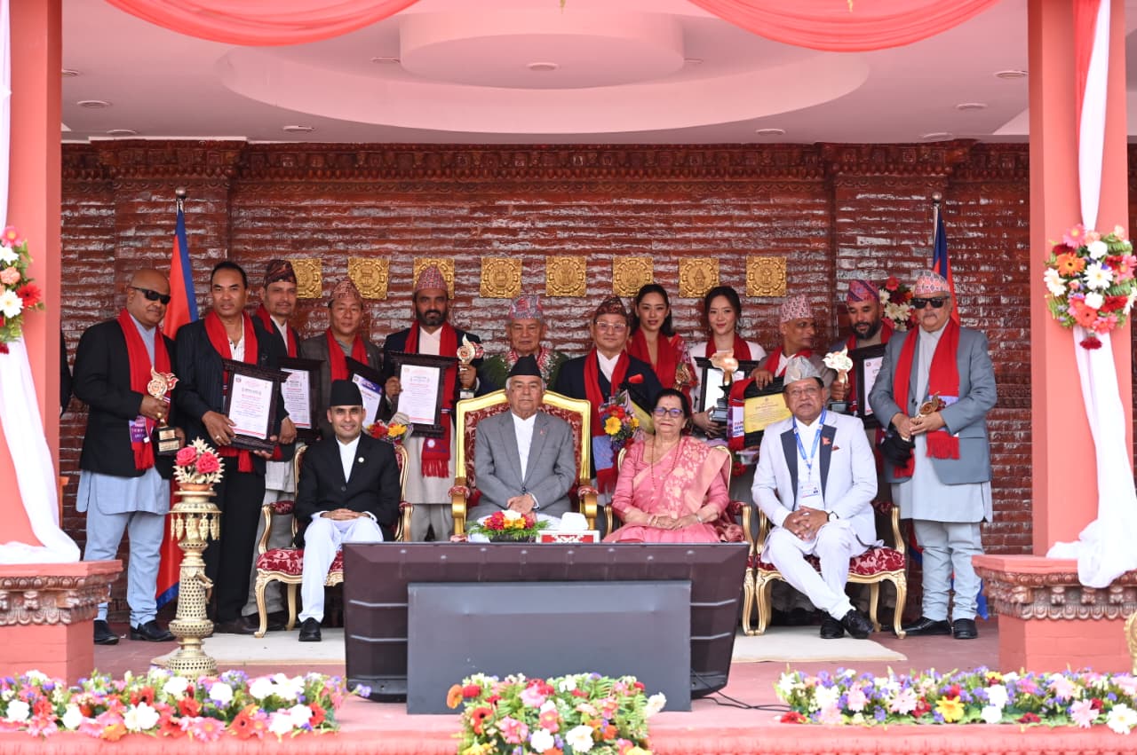 चलचित्र उद्योगले नेपालको अर्थतन्त्रको विकासमा योगदान पुर्याउन सक्छ, राष्ट्रपति चलचित्र उद्योगले नेपालको अर्थतन्त्रको विकासमा योगदान पुर्याउन सक्छ, राष्ट्रपति