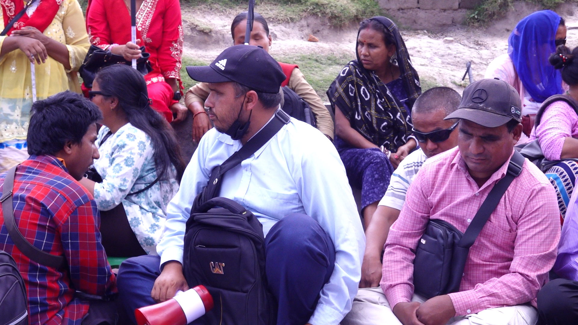 रोजगार र सम्मानजनक व्यवहारको माग गर्दै दृष्टिविहीनहरूको माइतीघरमा प्रदर्शन