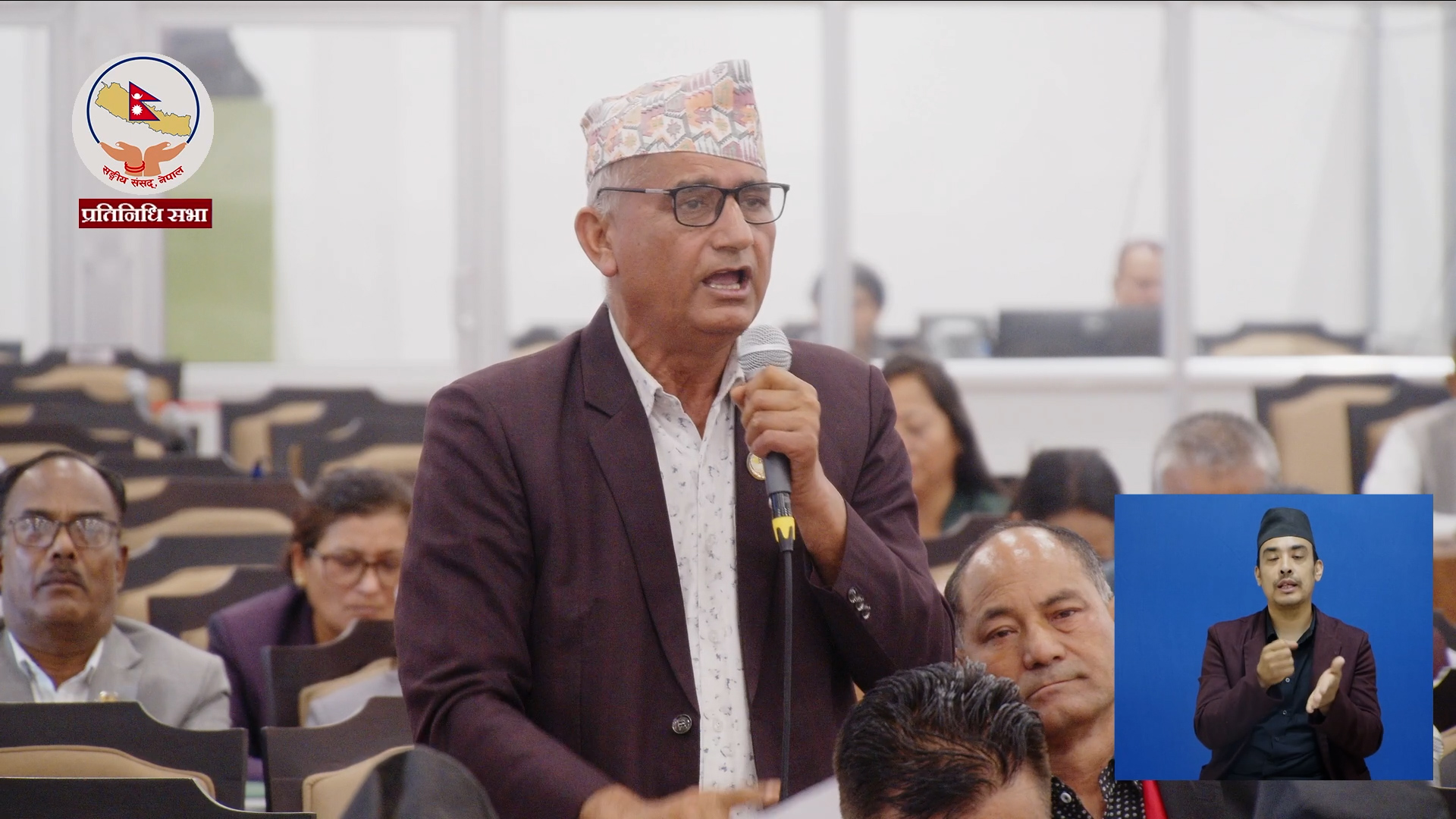 प्रधानमन्त्री नै कुलपति हुने भएकाले राजनीतिक प्रभाव पूर्णरूपमा हट्न सकेको छैन सांसद बराल