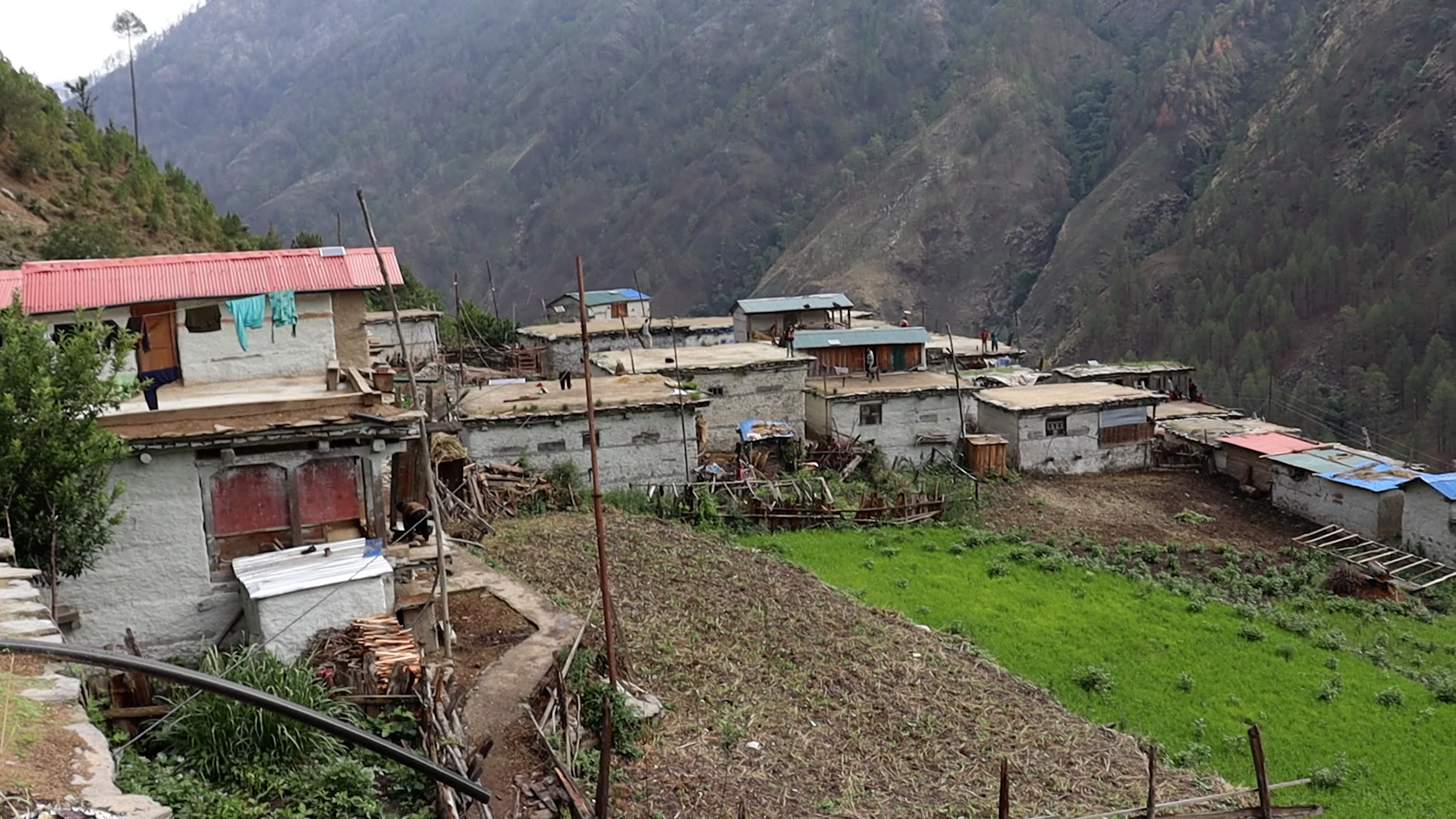 सोरुको लिब्रुमा आपतकालीन भवन निर्माण सोरुको लिब्रुमा आपतकालीन भवन निर्माण