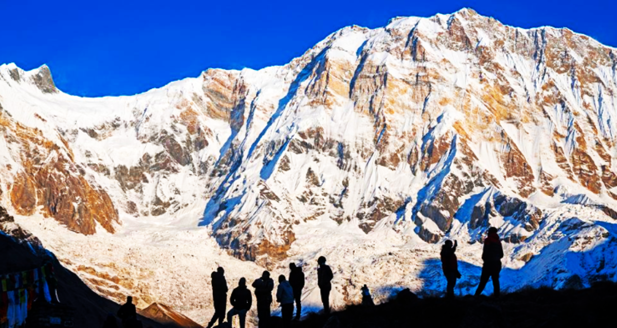 अन्नपूर्ण क्षेत्रमा पर्यटकको ऐतिहासिक रेकर्ड, एक वर्षमा १६९ देशका ५ लाखभन्दा बढी विदेशी पुगे अन्नपूर्ण क्षेत्रमा पर्यटकको ऐतिहासिक रेकर्ड, एक वर्षमा १६९ देशका ५ लाखभन्दा बढी विदेशी पुगे