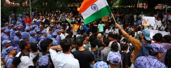 दिल्लीको सडकमा कक्रोजको शक्ति प्रदर्शन, शिक्षामन्त्री हटाउन अल्टिमेटम दिल्लीको सडकमा कक्रोजको शक्ति प्रदर्शन, शिक्षामन्त्री हटाउन अल्टिमेटम