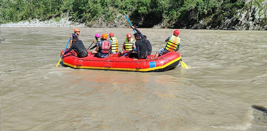 १२ दिन बित्दा पनि कर्णालीमा बेपत्ता गाडी र सहचालकको अत्तोपत्तो भएन ,खोजी टोली फिर्ता १२ दिन बित्दा पनि कर्णालीमा बेपत्ता गाडी र सहचालकको अत्तोपत्तो भएन ,खोजी टोली फिर्ता