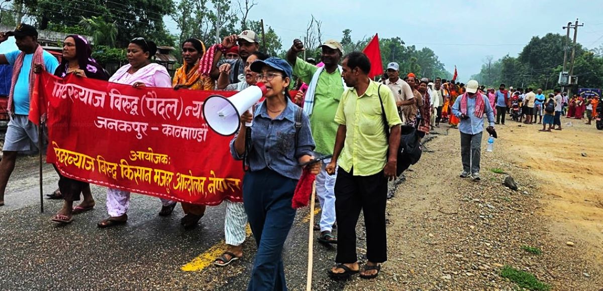 मिटरब्याज पीडितको जनकपुर–काठमाडौं पदयात्रा चौथो दिनमा प्रवेश 
