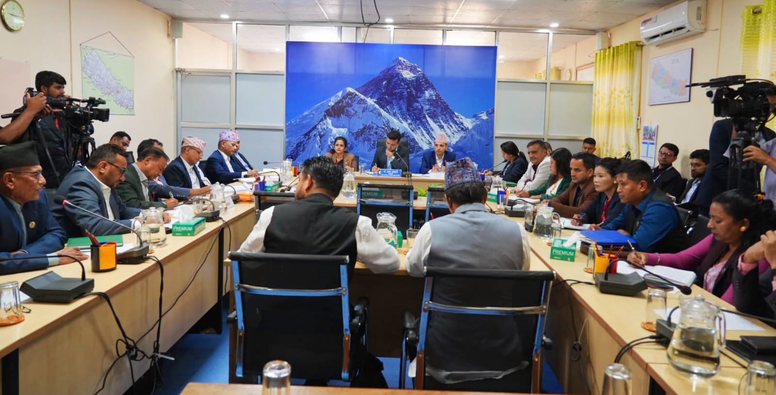 चार वटा संसदीय समितिको बैठक बस्दै चार वटा संसदीय समितिको बैठक बस्दै