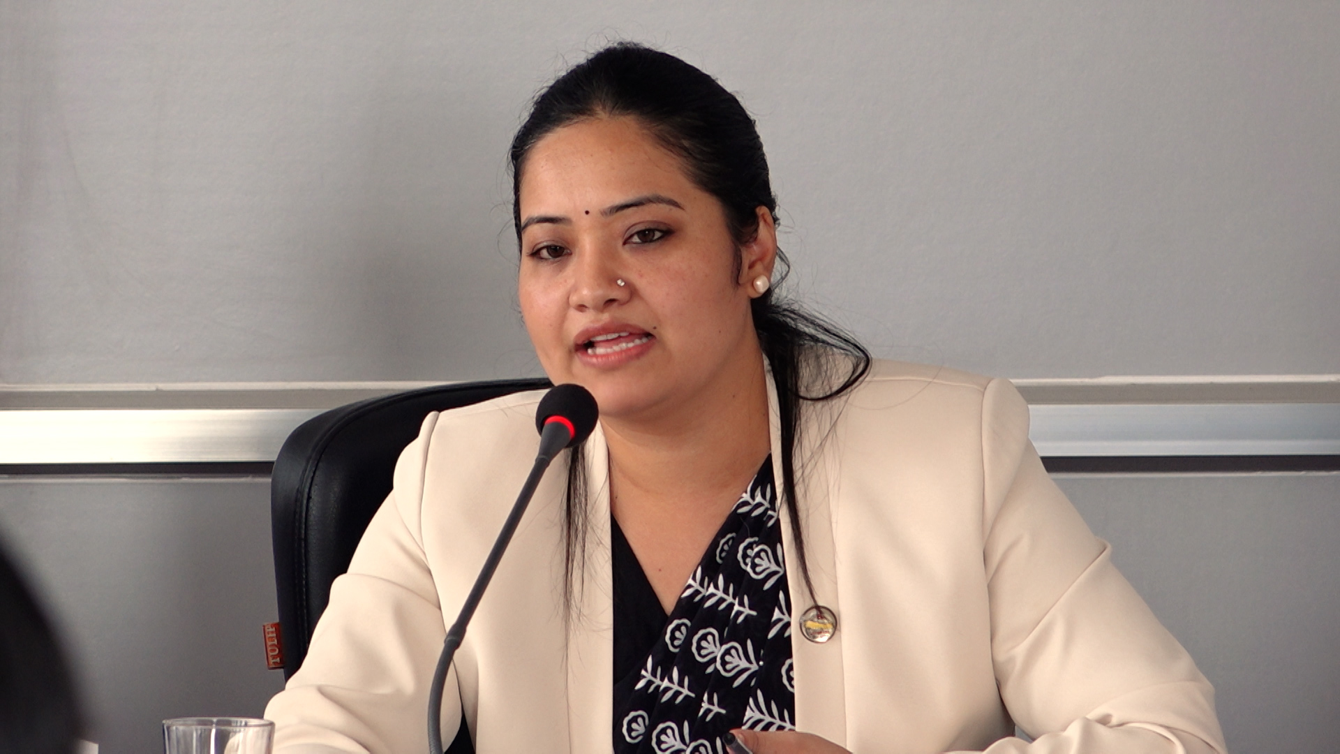 सहकारीलाई तत्काल बन्द गर्नु हुँदैन, सुधारको संयन्त्र बनाउनुपर्छ: मन्त्री रावल सहकारीलाई तत्काल बन्द गर्नु हुँदैन, सुधारको संयन्त्र बनाउनुपर्छ: मन्त्री रावल