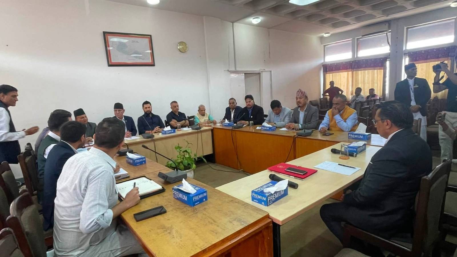 भोटेकोशी विपदमा छलफल गर्न सर्वदलीय बैठक सुरु भोटेकोशी विपदमा छलफल गर्न सर्वदलीय बैठक सुरु