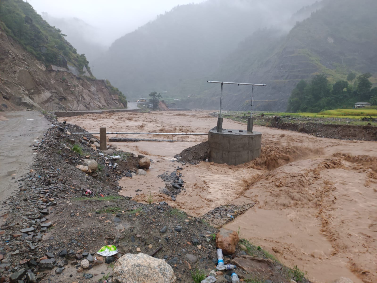 भोटेकोशी बाढी अपडेट: रसुवा बाढीपछि उद्धारमा ‘एयर अप्रेसन’को तयारी, सबै हेलिकप्टर स्ट्यान्डबाइमा भोटेकोशी बाढी अपडेट: रसुवा बाढीपछि उद्धारमा ‘एयर अप्रेसन’को तयारी, सबै हेलिकप्टर स्ट्यान्डबाइमा