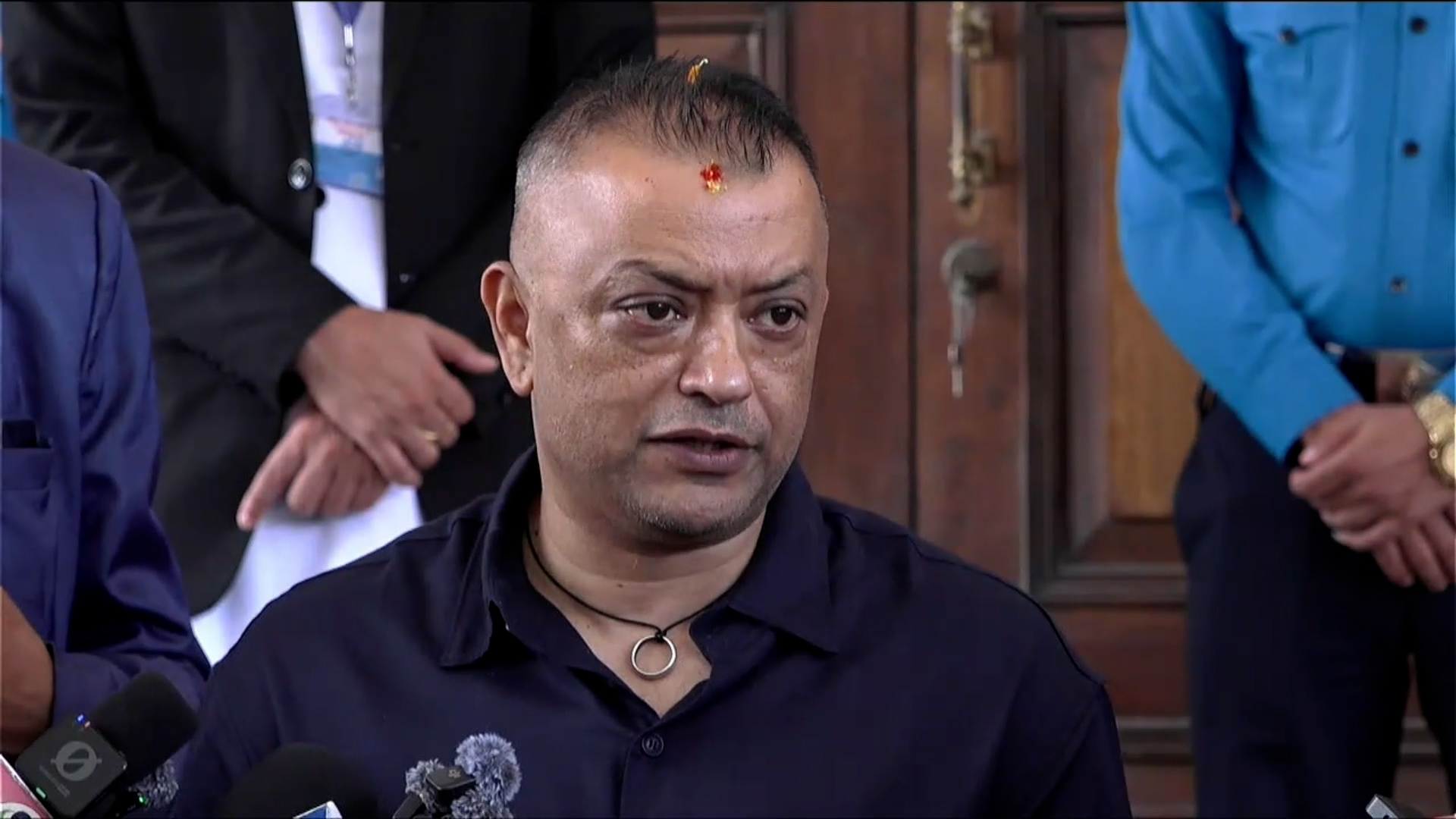 विपद्मा दलहरू एकढिक्का हुनुपर्नेमा गगन थापाको जोड विपद्मा दलहरू एकढिक्का हुनुपर्नेमा गगन थापाको जोड