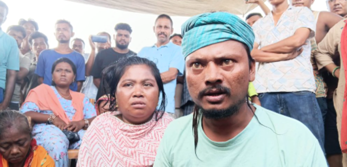 गरिमाका लागि न्यायको लडाइँ : सडकमा आमाबुबा, सरकारसँग कठोर जवाफ माग्दै गरिमाका लागि न्यायको लडाइँ : सडकमा आमाबुबा, सरकारसँग कठोर जवाफ माग्दै
