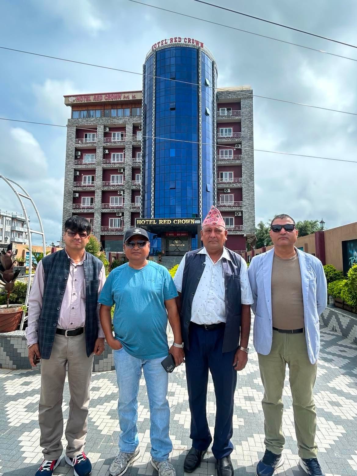 भोटेकोशी बाढीपीडितका लागि ओम साईराम भलाईकोषको १ लाख ११ हजार सहयोग भोटेकोशी बाढीपीडितका लागि ओम साईराम भलाईकोषको १ लाख ११ हजार सहयोग